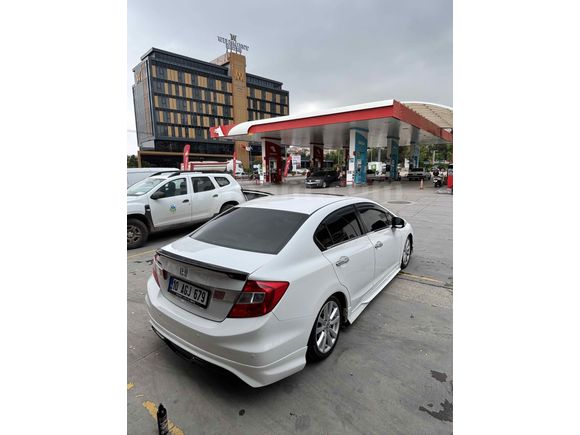 Sahibinden Honda Civic 1.6i VTEC Eco Elegance 2012 Model 