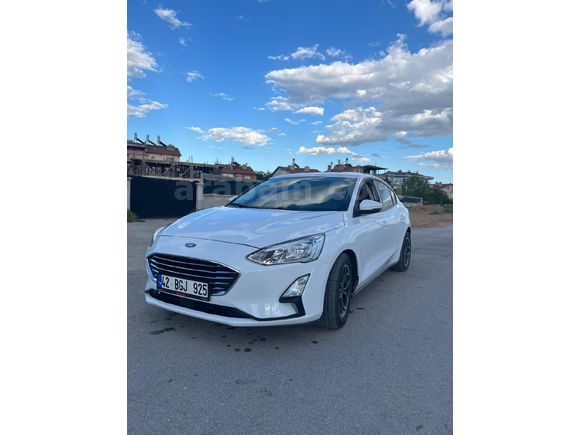 Sahibinden Ford Focus 1.5 Eco blu Trend X 2019 Model otomatik 8 ileri joistik vites