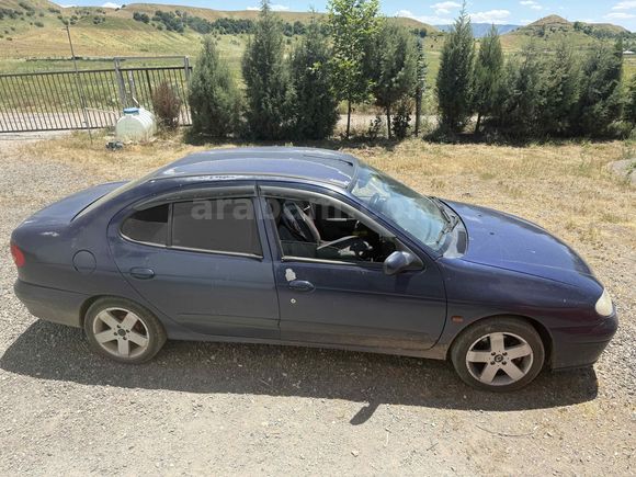 Sahibinden Renault Megane 1.6 RXi 2002 Model 