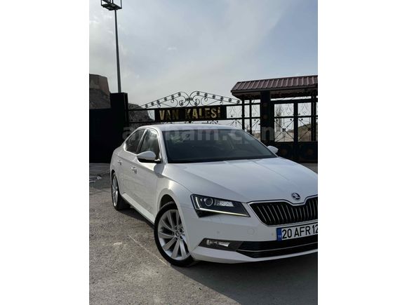 Sahibinden Skoda SuperB 1.6 TDI Prestige 2016 Model  158.000 km Beyaz