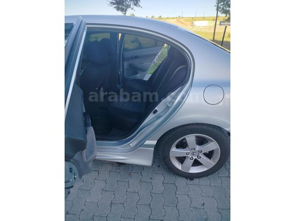 Sahibinden Honda Civic 1.6i VTEC Dream 2007 Model