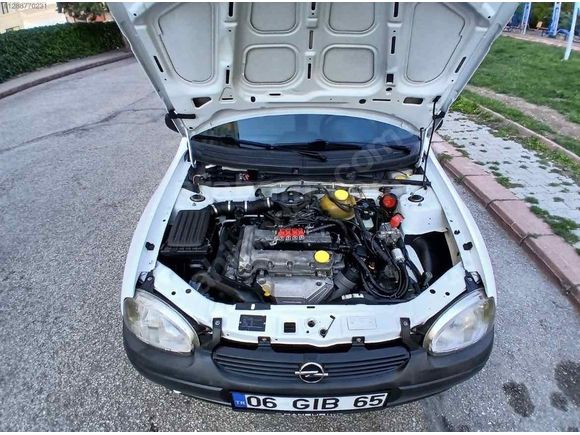 Sahibinden Opel Corsa 1.2 Swing 2000 Model  155.000 km Beyaz