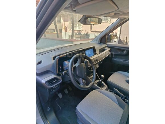 Sahibinden Ford Tourneo Courier 1.5 EcoBlue Titanium 2025 Model