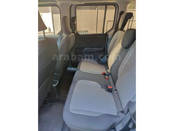 Sahibinden Ford Tourneo Courier 1.5 EcoBlue Titanium 2025 Model