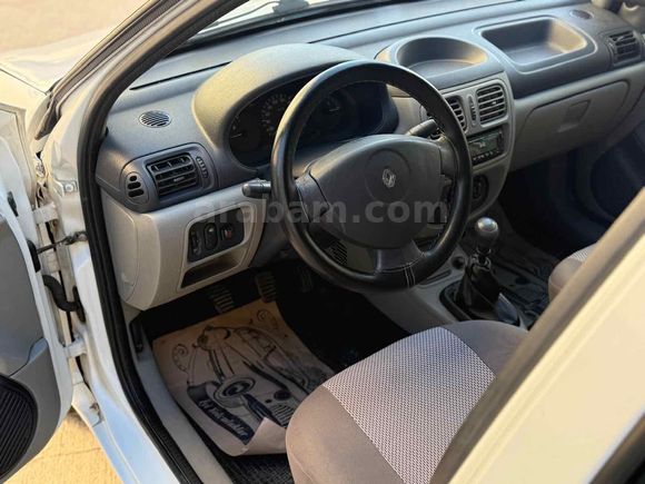 Galeriden Renault Clio 1.4 Authentique 2002 Model Ankara