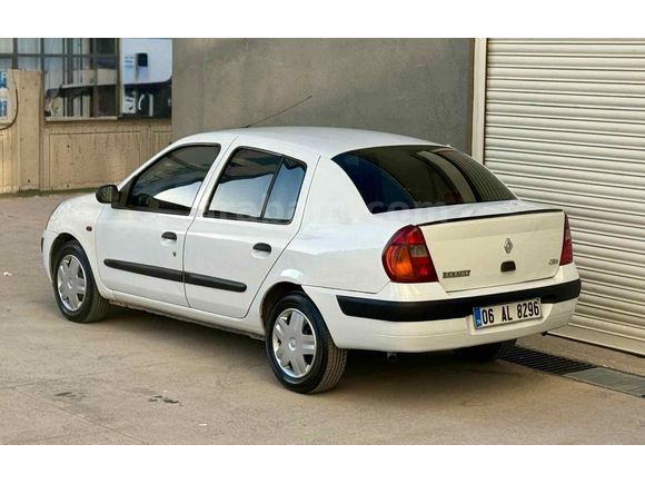 Galeriden Renault Clio 1.4 Authentique 2002 Model Ankara