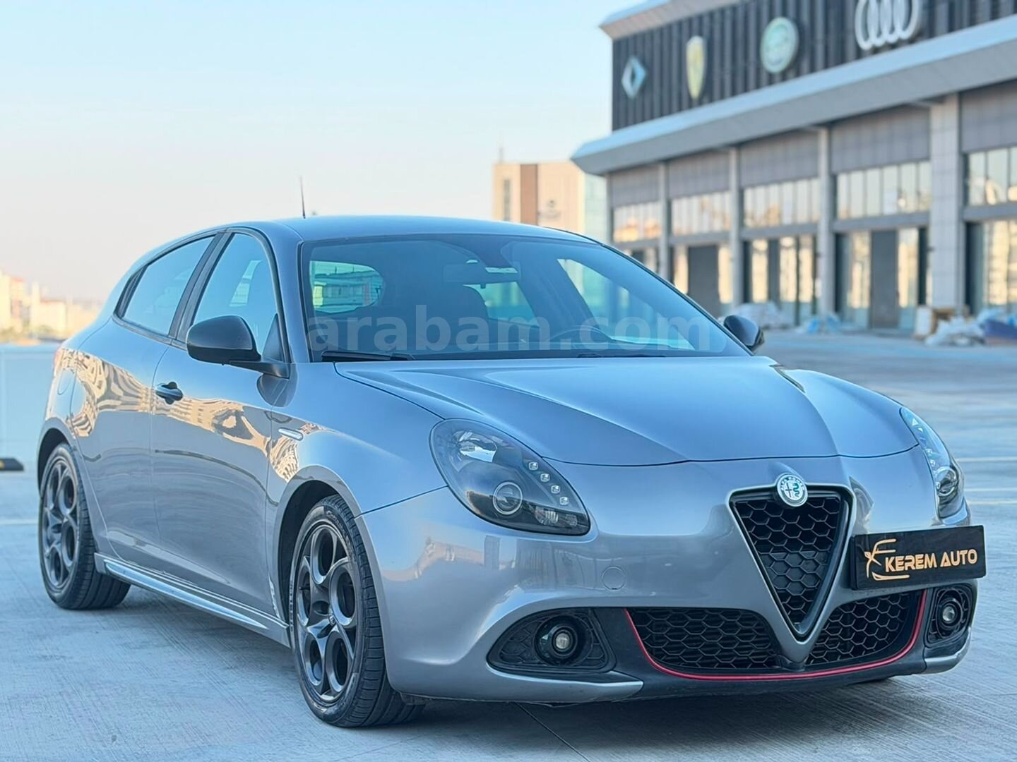 Galeriden Alfa Romeo Giulietta 1.6 JTD Super TCT 2020 Model Gaziantep 132.000 km Gri 3