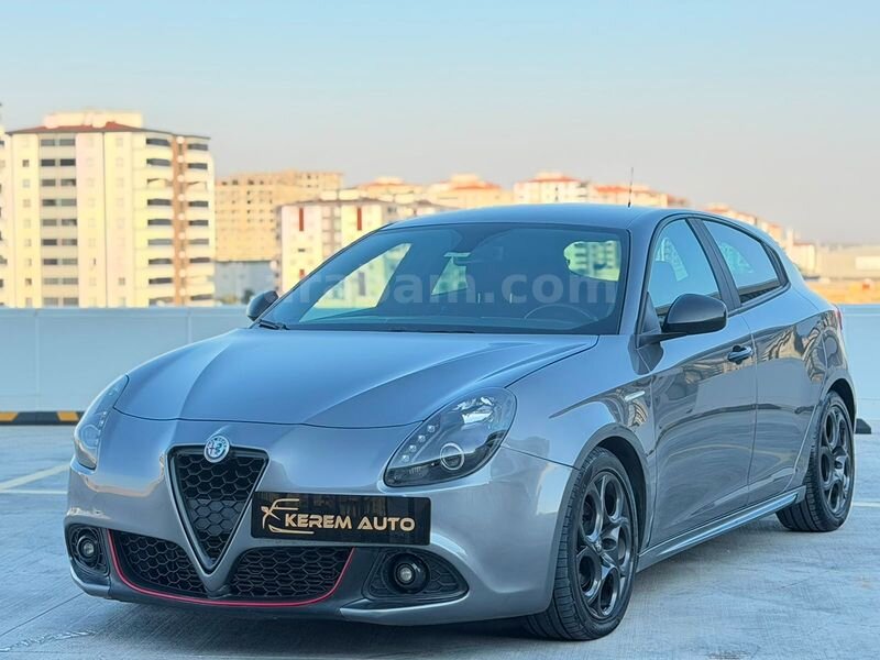 Galeriden Alfa Romeo Giulietta 1.6 JTD Super TCT 2020 Model Gaziantep 132.000 km Gri