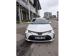 Sahibinden Toyota Corolla 1.5 Dream 2021 Model  96500 km Beyaz
