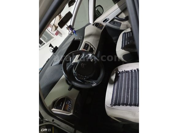 Sahibinden Citroen C4 Picasso 1.6 e-HDi Dynamic 2012 Model 