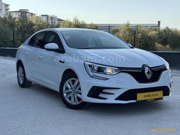 2022 MEGANE 1.3TCE OTOMATİK 118 BİN KMDE KREDİ KARTI GEÇERLİ