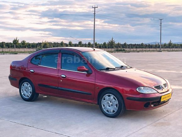 ŞENTÜRKLERDEN MEGANE 1.6 16V BORDO