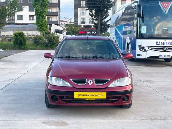 ŞENTÜRKLERDEN MEGANE 1.6 16V BORDO