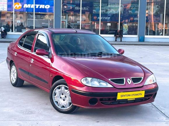 ŞENTÜRKLERDEN MEGANE 1.6 16V BORDO