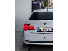 Sahibinden Chevrolet Cruze 1.6 Design Edition Plus 2012 Model  145.600 km Beyaz