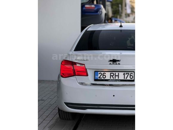 Sahibinden Chevrolet Cruze 1.6 Design Edition Plus 2012 Model  145.600 km Beyaz