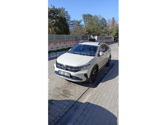 Sahibinden Taigo 1.0 TSI Life Dsg 17 jant opsiyonlu ve sıfır ayarında hatasız boyasız