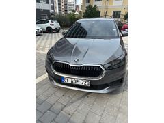 Memur Sahibinden Tramersiz Skoda Fabia 1.0 TSI Elite 2023 Model  Aile Aracı