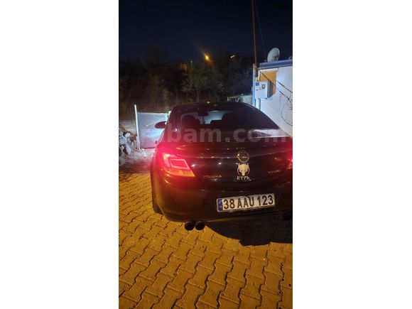 Sahibinden Opel Insignia 1.6 T Cosmo 2011 Model  251.300 km Siyah