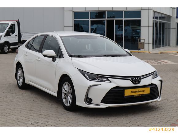 BÜYÜKSOYLU FİLO/2022 MODEL TOYOTA COROLLA 1.5 MULTİDRİVE S DREAM