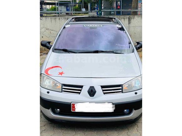 Acil Sahibinden Renault Megane2  1.6 ful+ful 2006 Model  353.000 km Gri (metalik)
