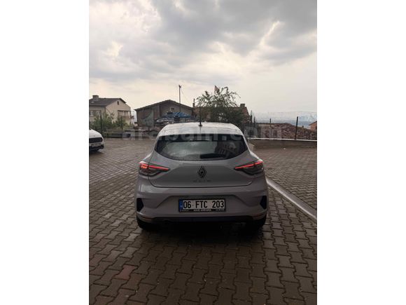 Sahibinden Renault Clio 1.0 TCe Evolution 2025 Model 