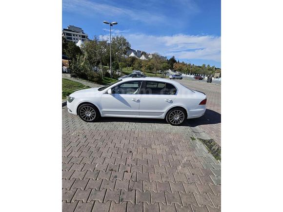 Sahibinden Skoda SuperB 1.6 TDI Elegance 2013 Model 