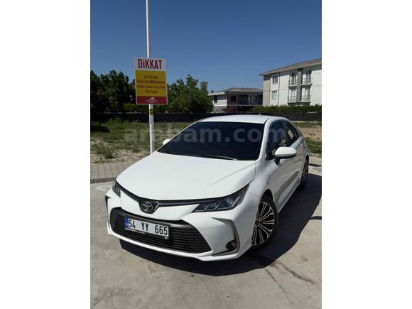 Sahibinden Toyota Corolla 1.5 Flame 2021 Model 