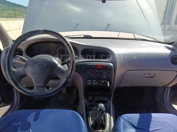 son fiyat Sahibinden Hyundai Elantra 1.6 GLS 2000 Model