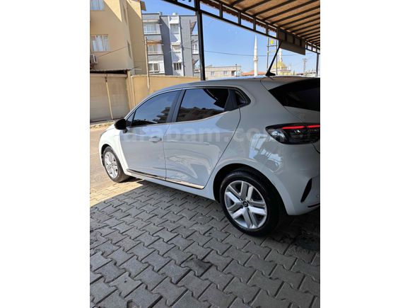 Sahibinden Renault Clio 1.0 TCe Evolution 2025 Model 