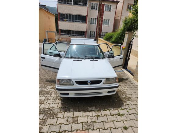 Sahibinden Renault R 9 1.4 Broadway RN 2000 Model  240.000 km Beyaz