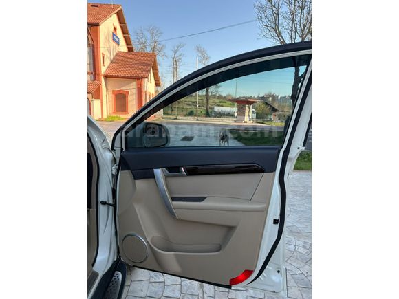 Sahibinden Chevrolet Captiva 2.0 D LT High En Dolu pakedi 2011 Model emsallerinin altında fiyatı 137.00km takas vardir