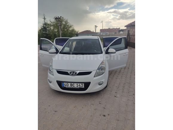Sahibinden Hyundai i20 1.4 CVVT Sense 2012 Model
