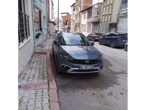 Sahibinden Fiat Egea Cross 1.4 Fire Urban 2023 Model  57.500 km Mavi (metalik)
