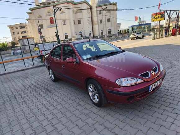 Sahibinden Renault Megane 1.6 16w RTE 2001 Model