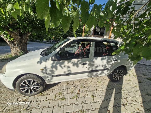 Sahibinden Renault Clio 1.4 Expression 2002 Model  314.000 km Beyaz