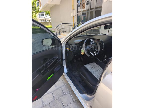 Sahibinden Kia Ceed 1.6 CRDi Motion 2010 Model