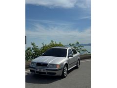Sahibinden Skoda Octavia 1.6 Ambiente 2004 Model  320.000 km Gri (Gümüş)