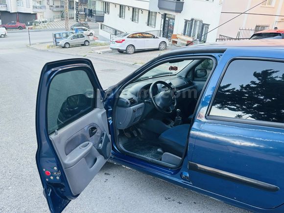 Sahibinden Renault Clio 1.4 RTA 2001 Model 
