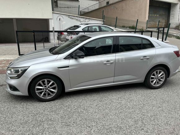 SATILIK MEGANE 4