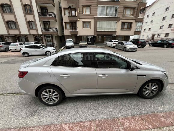 SATILIK MEGANE 4