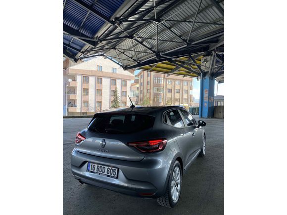 Sahibinden Renault Clio 1.0 TCe Touch 2023 Model 