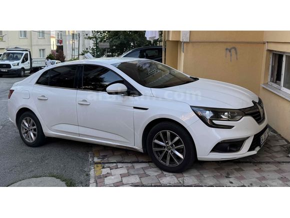 Sahibinden Renault Megane 1.5 Blue DCI Touch 2020 Model 