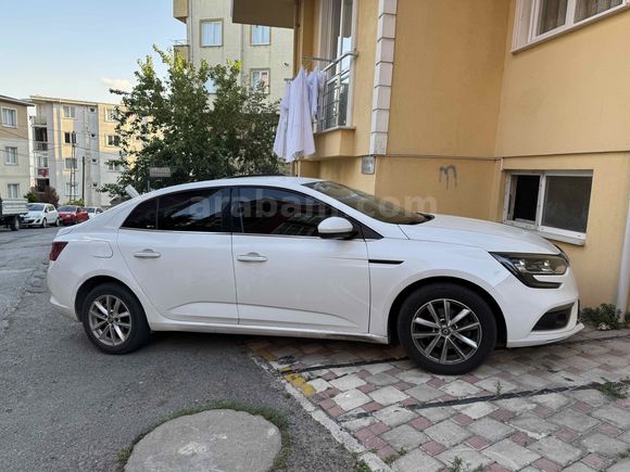 Sahibinden Renault Megane 1.5 Blue DCI Touch 2020 Model 