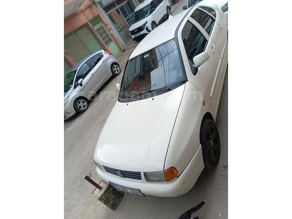 Sahibinden Volkswagen Polo 1.6 Classic orjinal 168 000km de 1999 Model