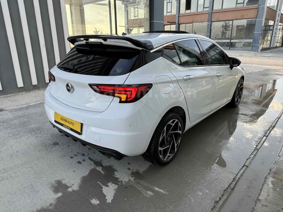 Galeriden Opel Astra 1.6 CDTI Dynamic Elite 2016 Model Van
