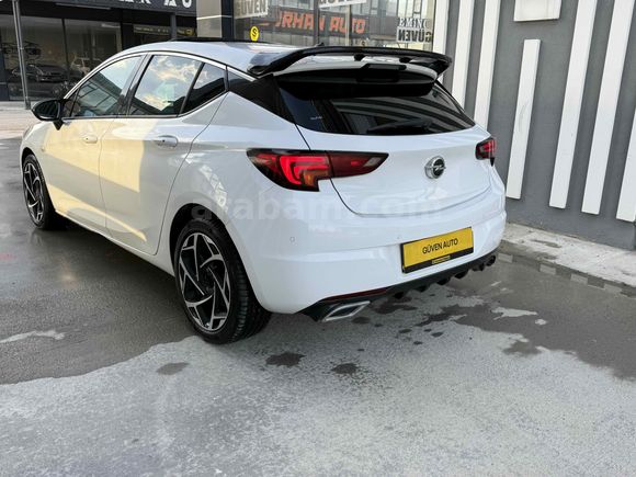 Galeriden Opel Astra 1.6 CDTI Dynamic Elite 2016 Model Van