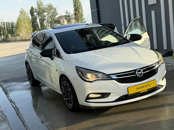Galeriden Opel Astra 1.6 CDTI Dynamic Elite 2016 Model Van