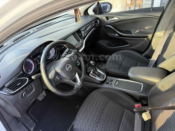 Galeriden Opel Astra 1.6 CDTI Dynamic Elite 2016 Model Van