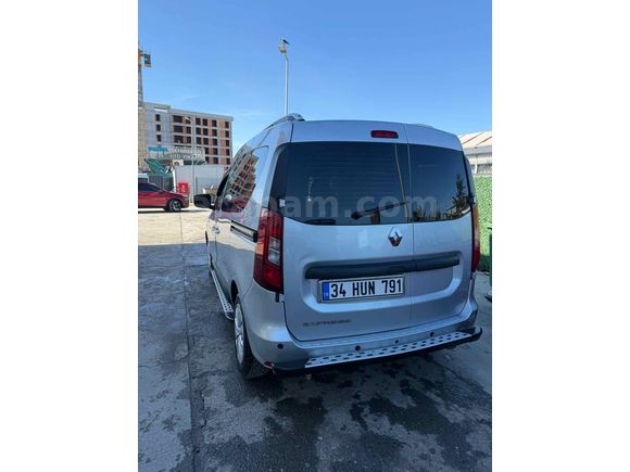 Aile aracı sahibinden tertemiz full+full
TAKAS OLUR